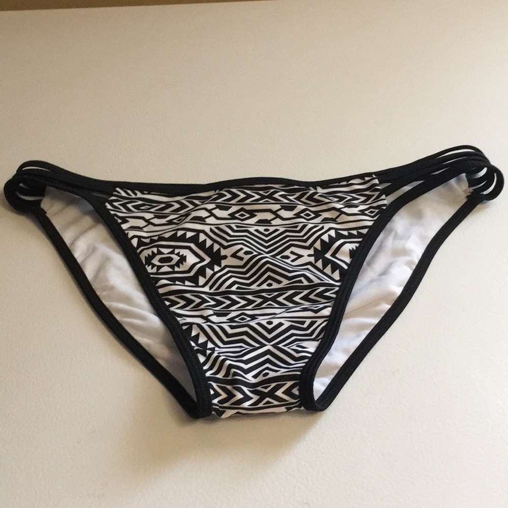 C Apparel Bikini Bottoms Black/ White Strappy Sz L